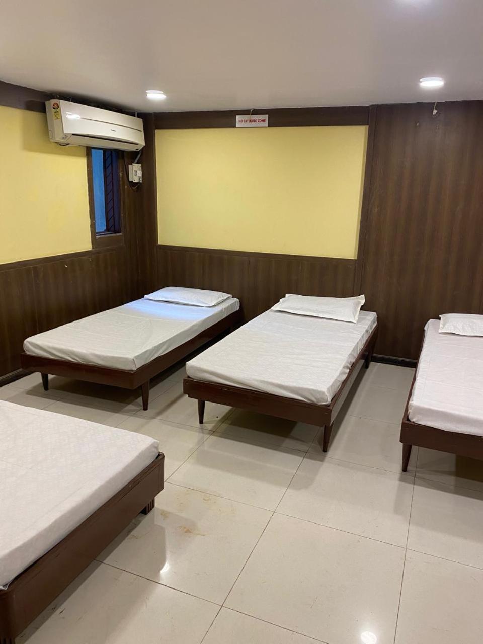 Hotel Skylark Nagpur Exterior photo