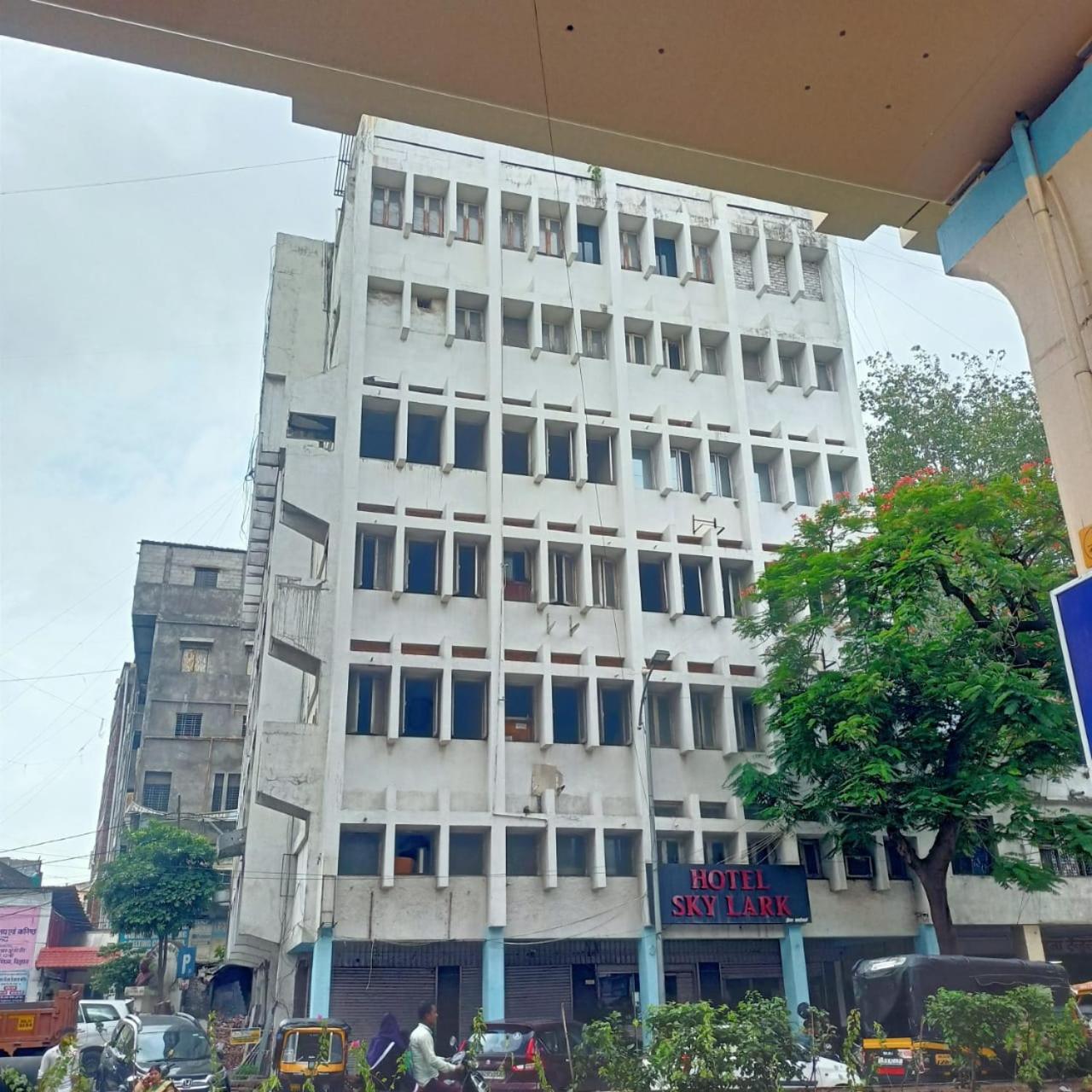 Hotel Skylark Nagpur Exterior photo
